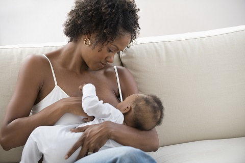 La leche materna es lo mejor incluso durante la crisis del coronavirus